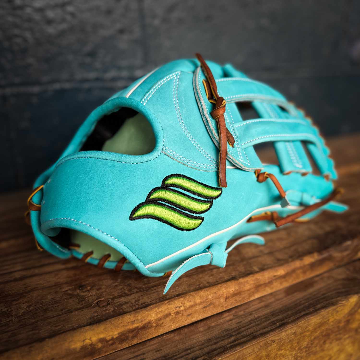 Emery Summit YC52 Outfield Glove – Sky Blue – Emery Glove Co.