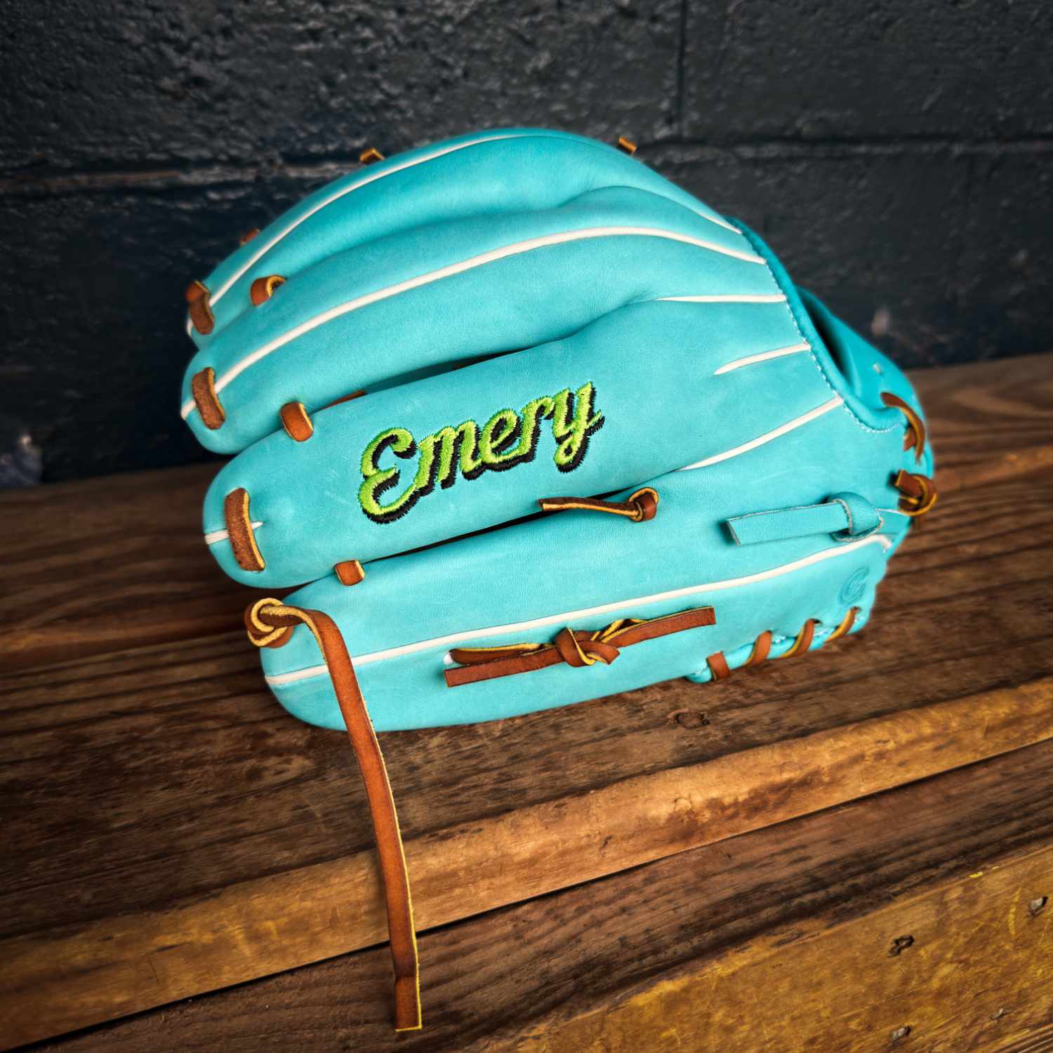 Emery Summit ELS19 Pitcher's Glove – Sky Blue – Emery Glove Co.