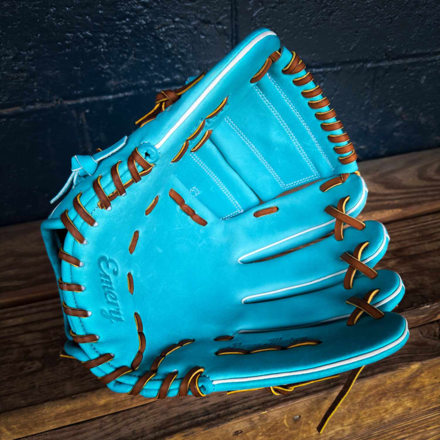 Emery Summit ELS19 Pitcher's Glove – Sky Blue – Emery Glove Co.