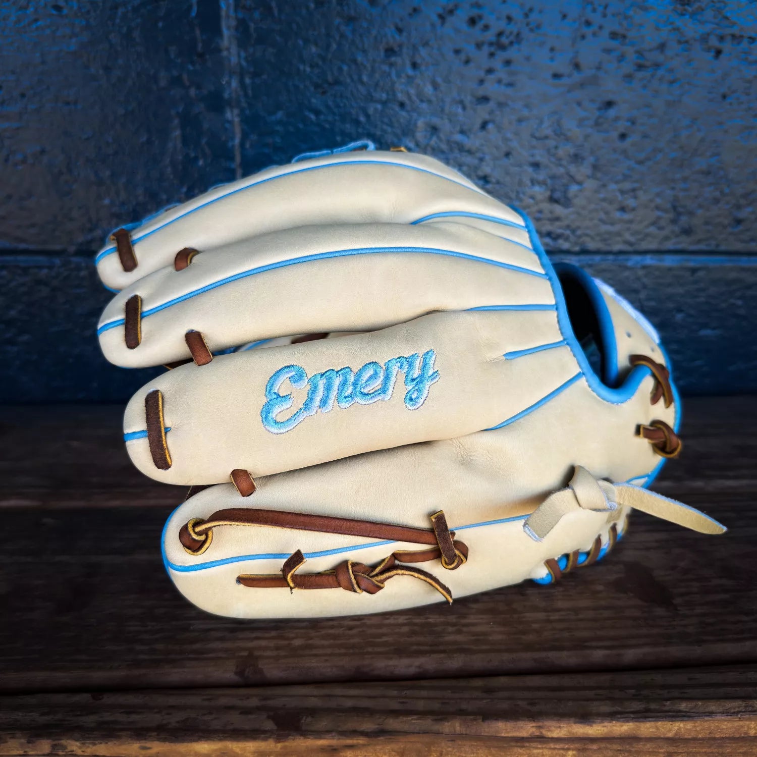 エメリー　EMERY YC52 外野手用グローブ　サミットシリーズ Emery Summit Pro YC52 Outfield Glove – Tan / Light Blue – Emery